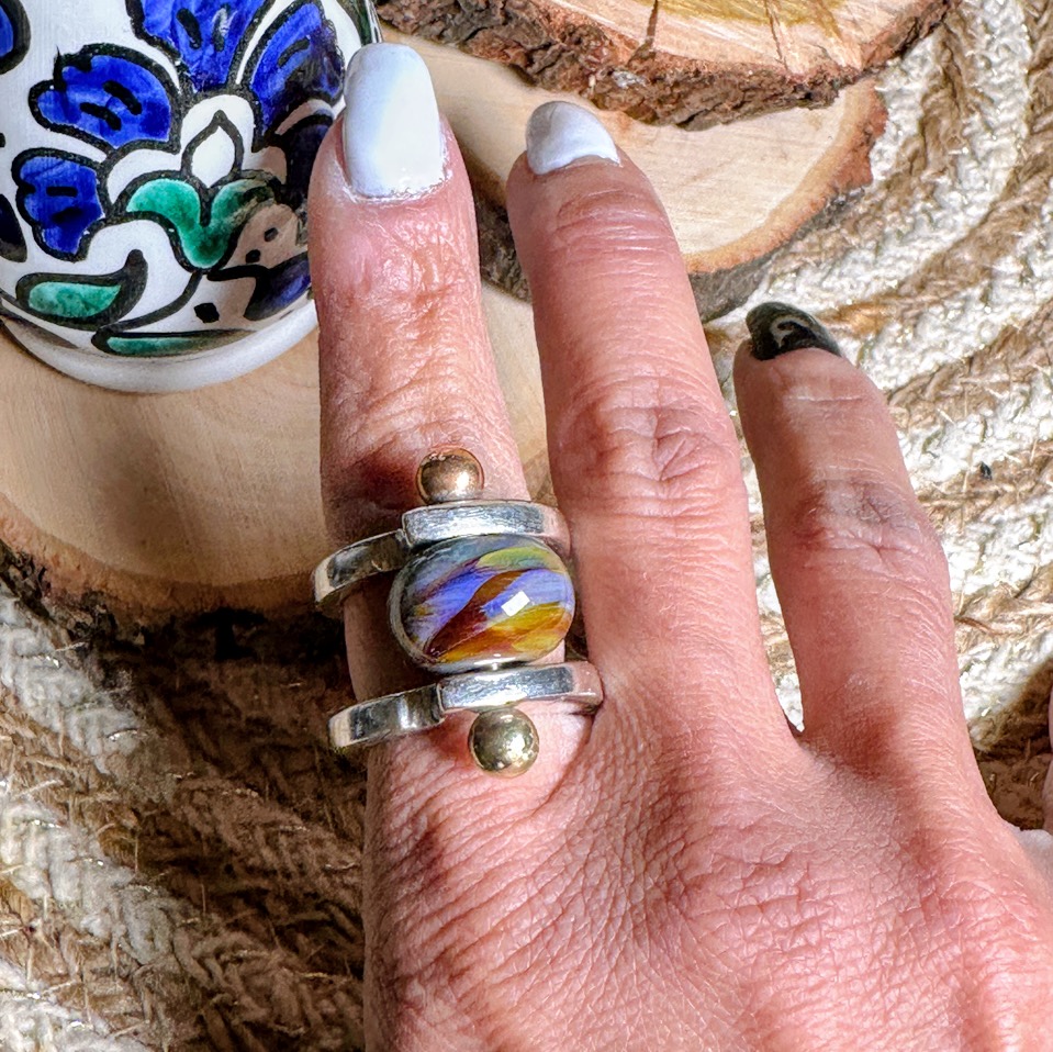 Kinetic Glass Bead Ring